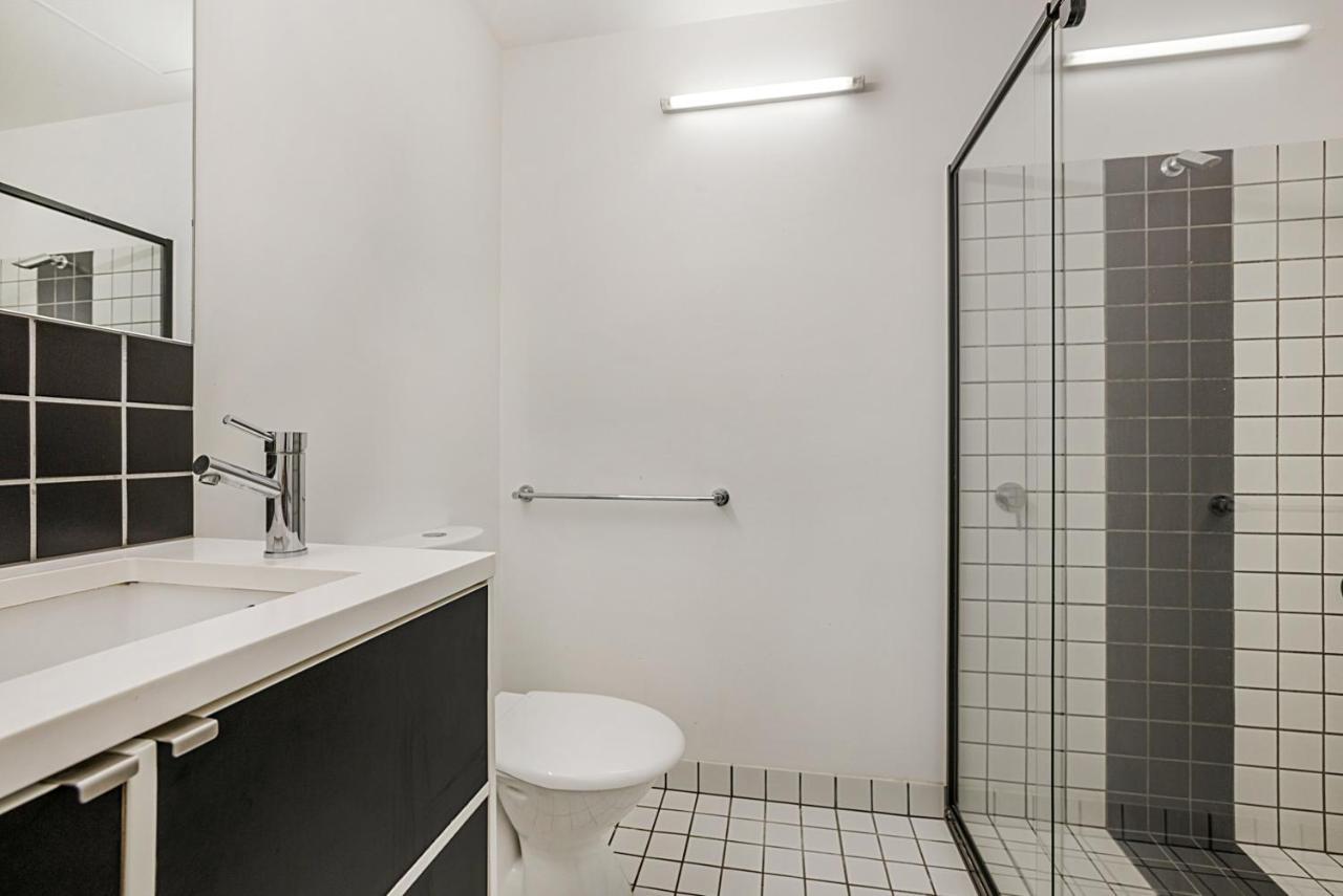 2-Bed Unit Metres From Cbd Malls, Dining & Sights Apartment Melbourne Bagian luar foto